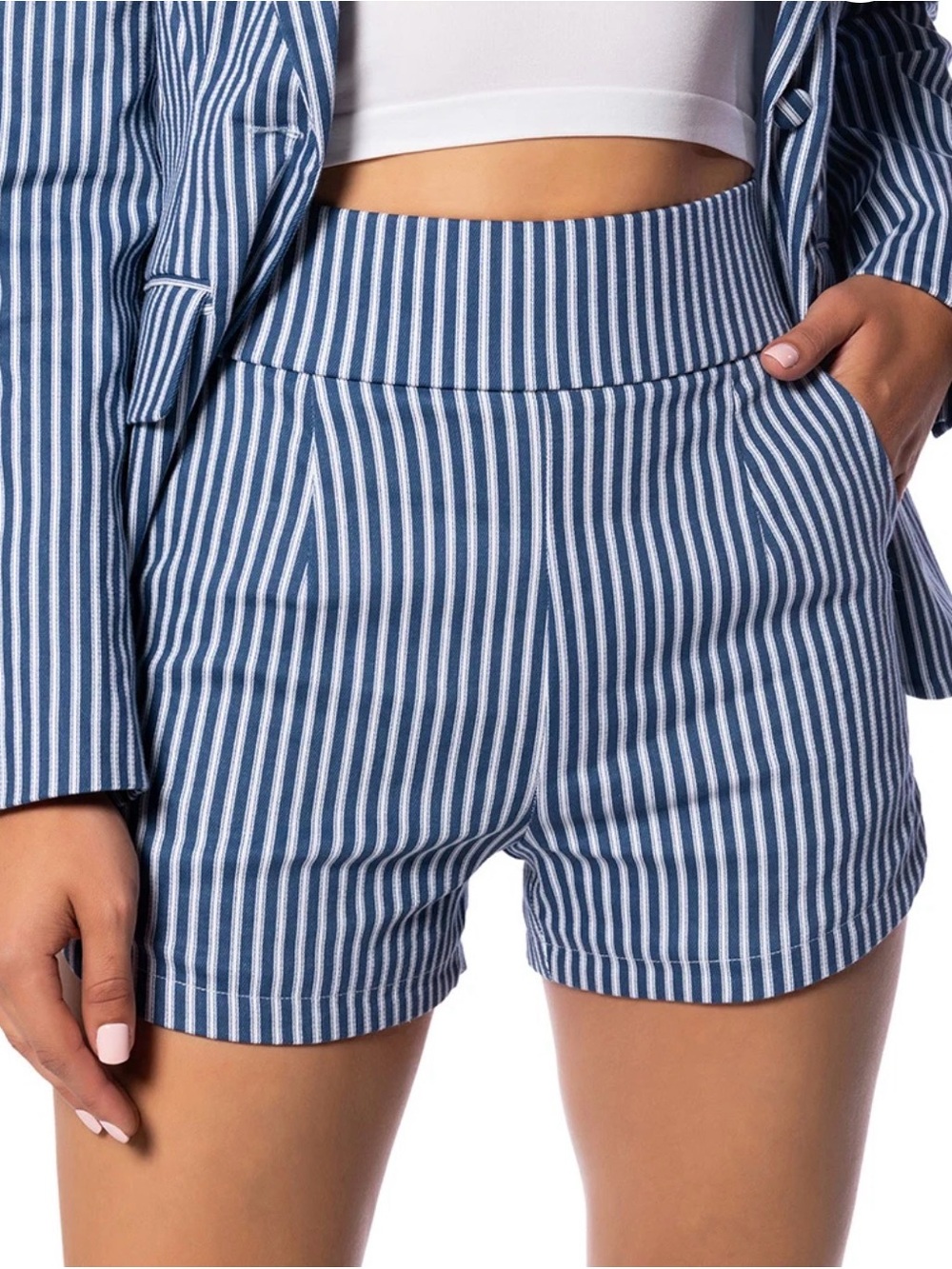NWOT - AKIRA label Hansel Pinstripe Booty Shorts